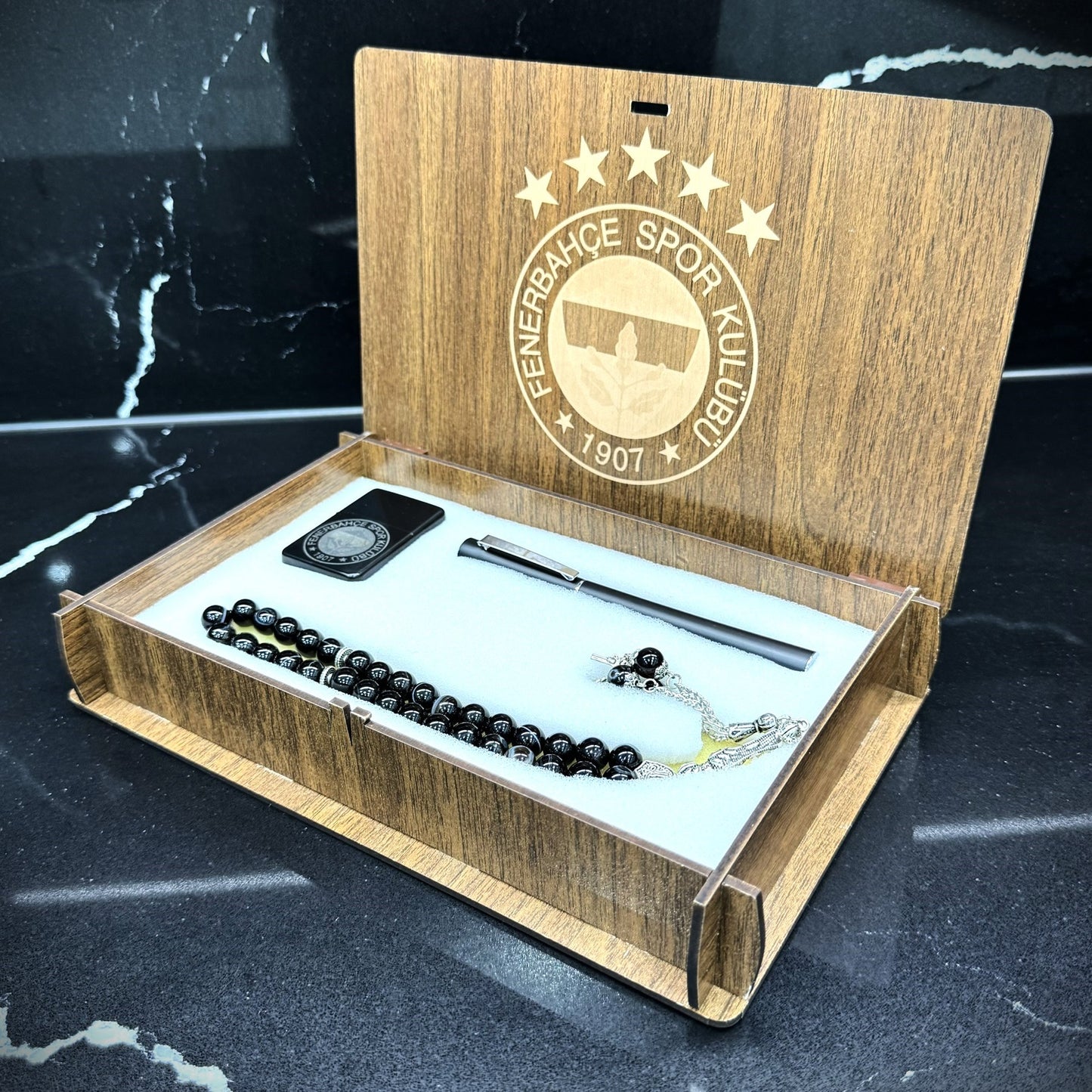 Fenerbahce Geschenkset in edler Holzbox