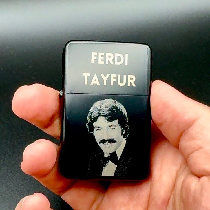 Ferdi Tayfur Benzinfeuerzeug