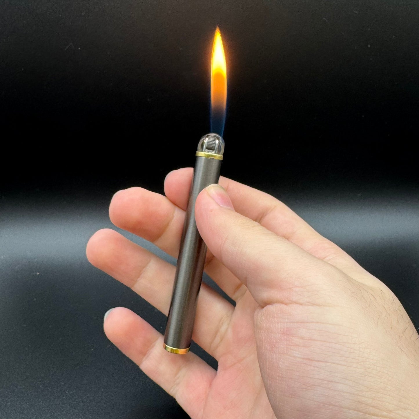 Zigarettenfeuerzeug mit Gas