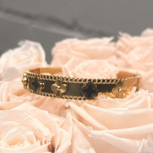 Vergoldeter Edelstahl Armreif mit Ornament-Details & schwarzen Akzenten