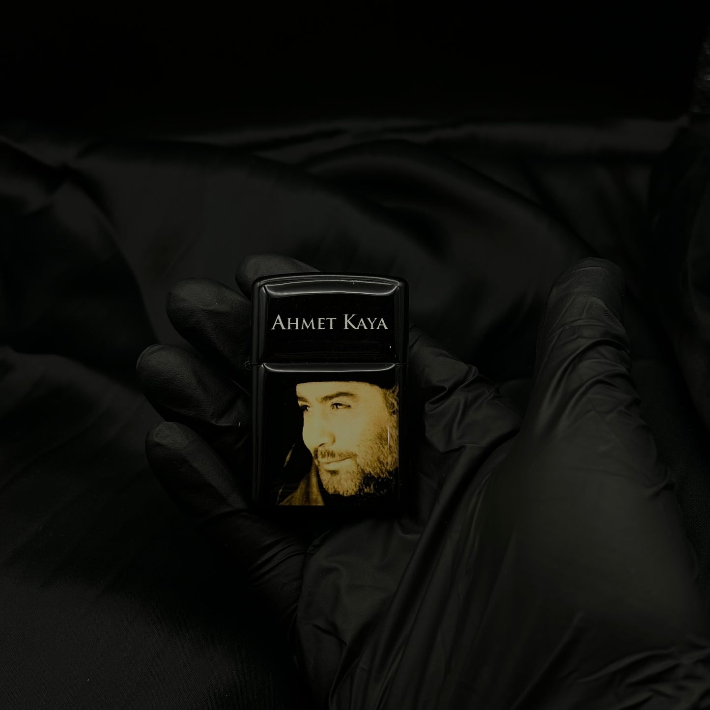 Ahmet Kaya Benzinfeuerzeug (farbig)