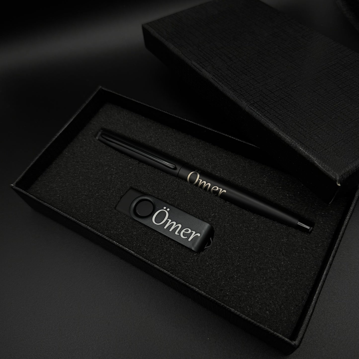 Kugelschreiber & USB-Stick Set 16GB mit Gravur - Personalisierbar