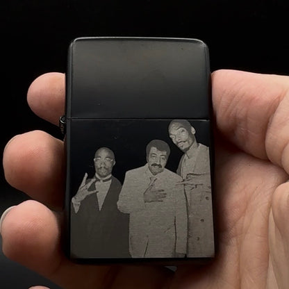 Müslüm Gürses x Tupac x Snoop Dogg Design Benzinfeuerzeug – Legendäres Trio